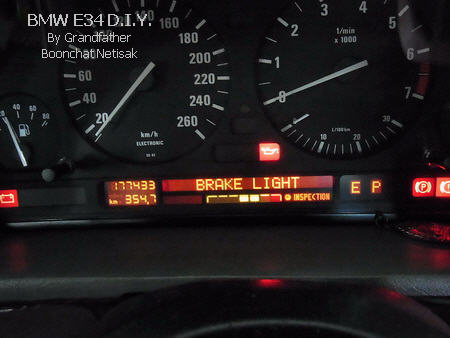 Bmw e34 brake light bulb replacement #4